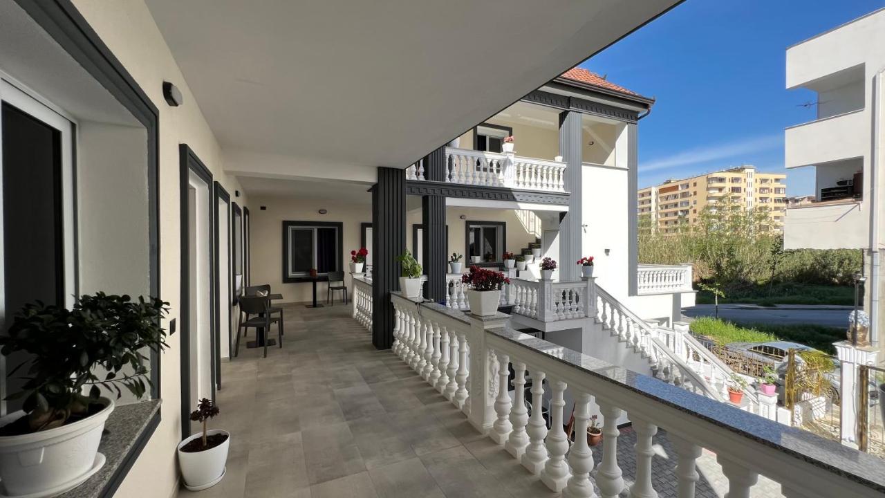 Vila Aaron دراس المظهر الخارجي الصورة