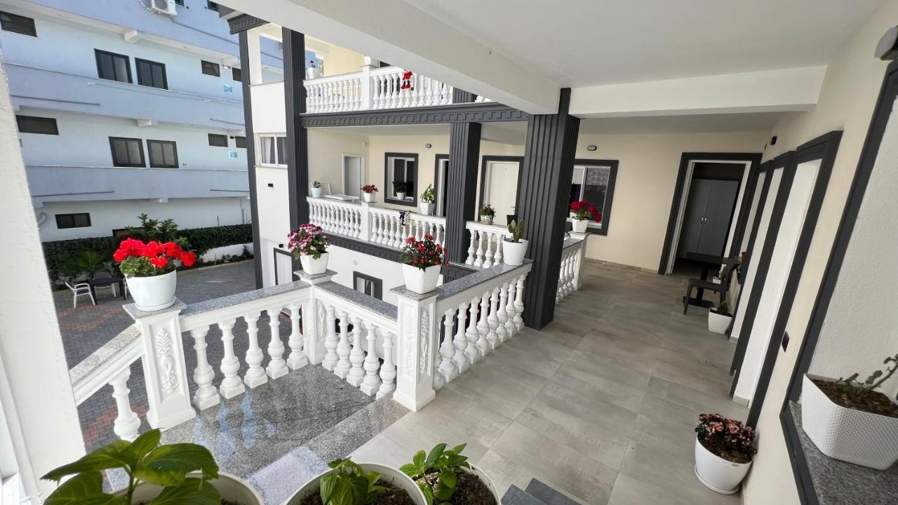 Vila Aaron دراس المظهر الخارجي الصورة
