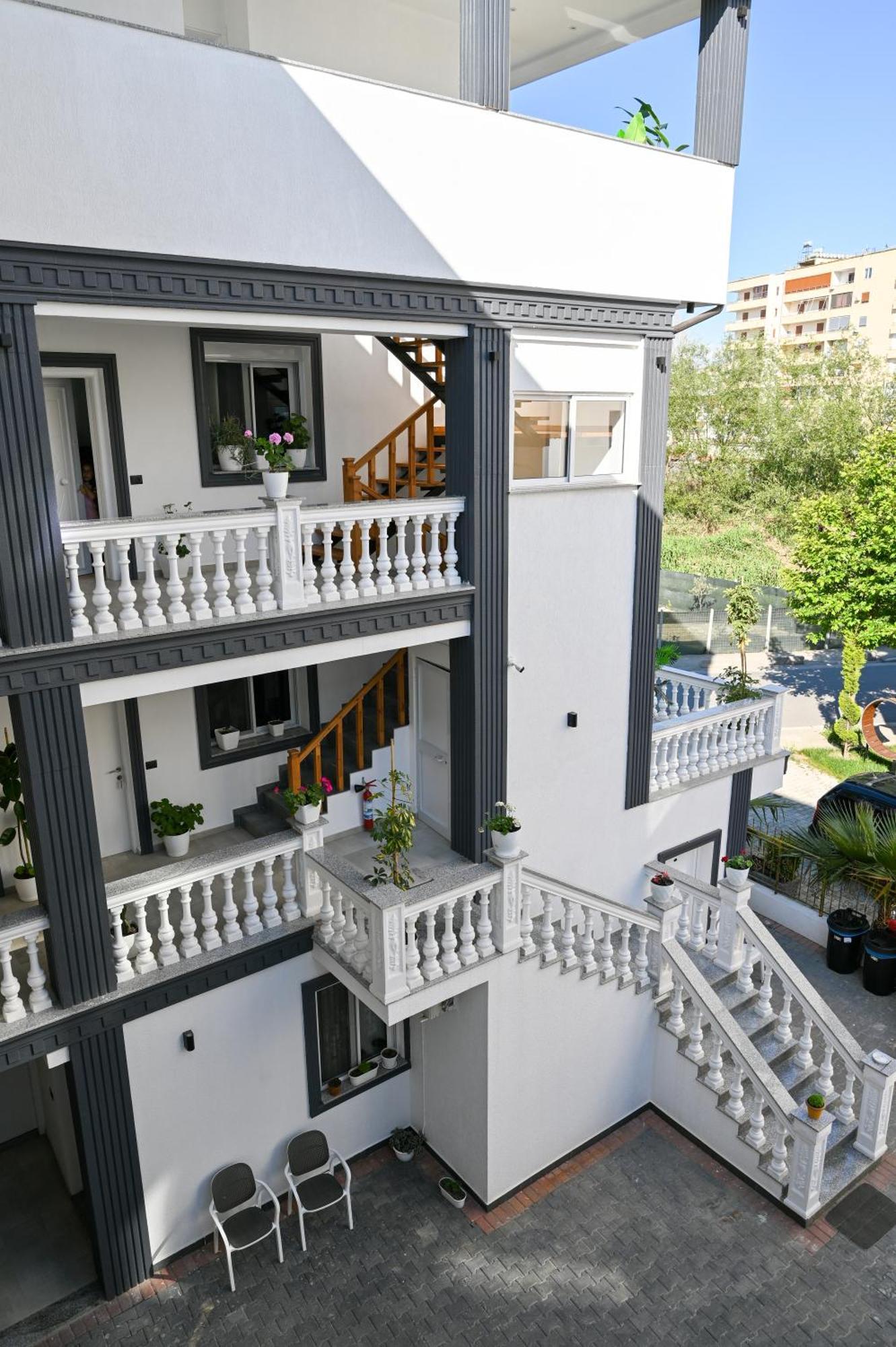 Vila Aaron دراس المظهر الخارجي الصورة