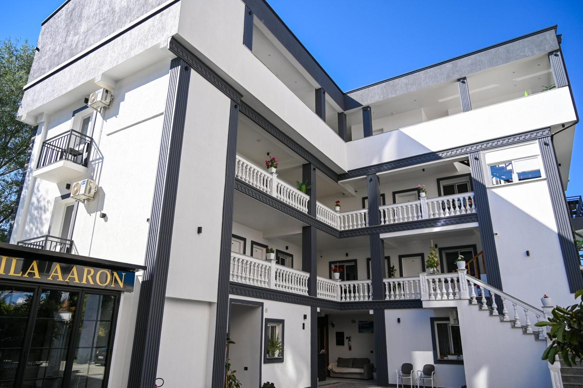 Vila Aaron دراس المظهر الخارجي الصورة